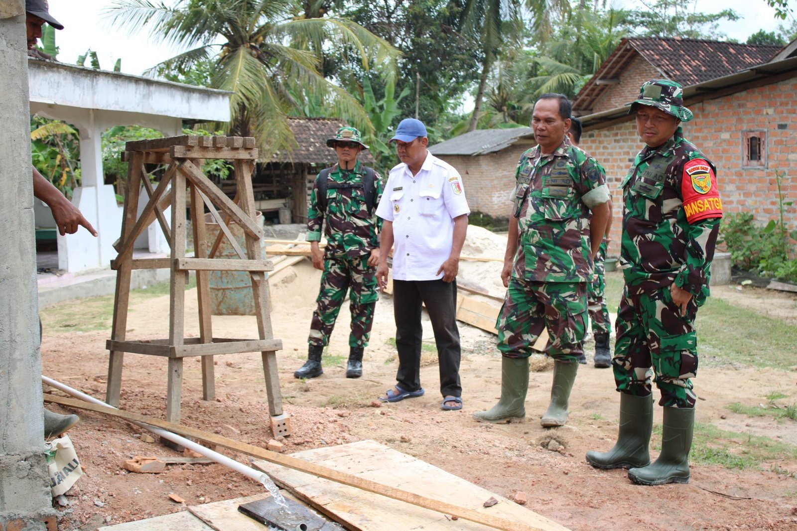 Dansatgas TMMD ke-125 Tinjau Titik Air Sasaran 3 di Kampung Moris Jaya