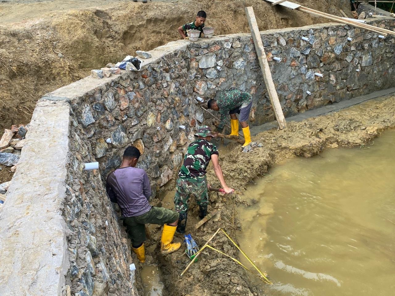 Kemanunggalan TNI-Rakyat Percepat Transformasi Wilayah Pinggiran Kendari