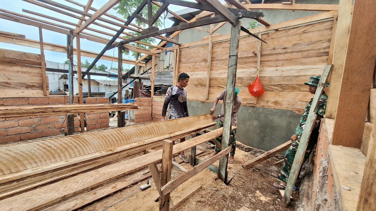 RTLH Petoaha Hampir Rampung, Satgas TMMD 127 Kebutan Penyelesaian Akhir