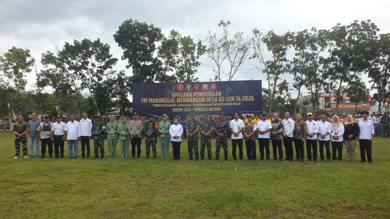 Bupati Kobar Pimpin Upacara Pembukaan TMMD Ke-128 di Pangkalan Banteng