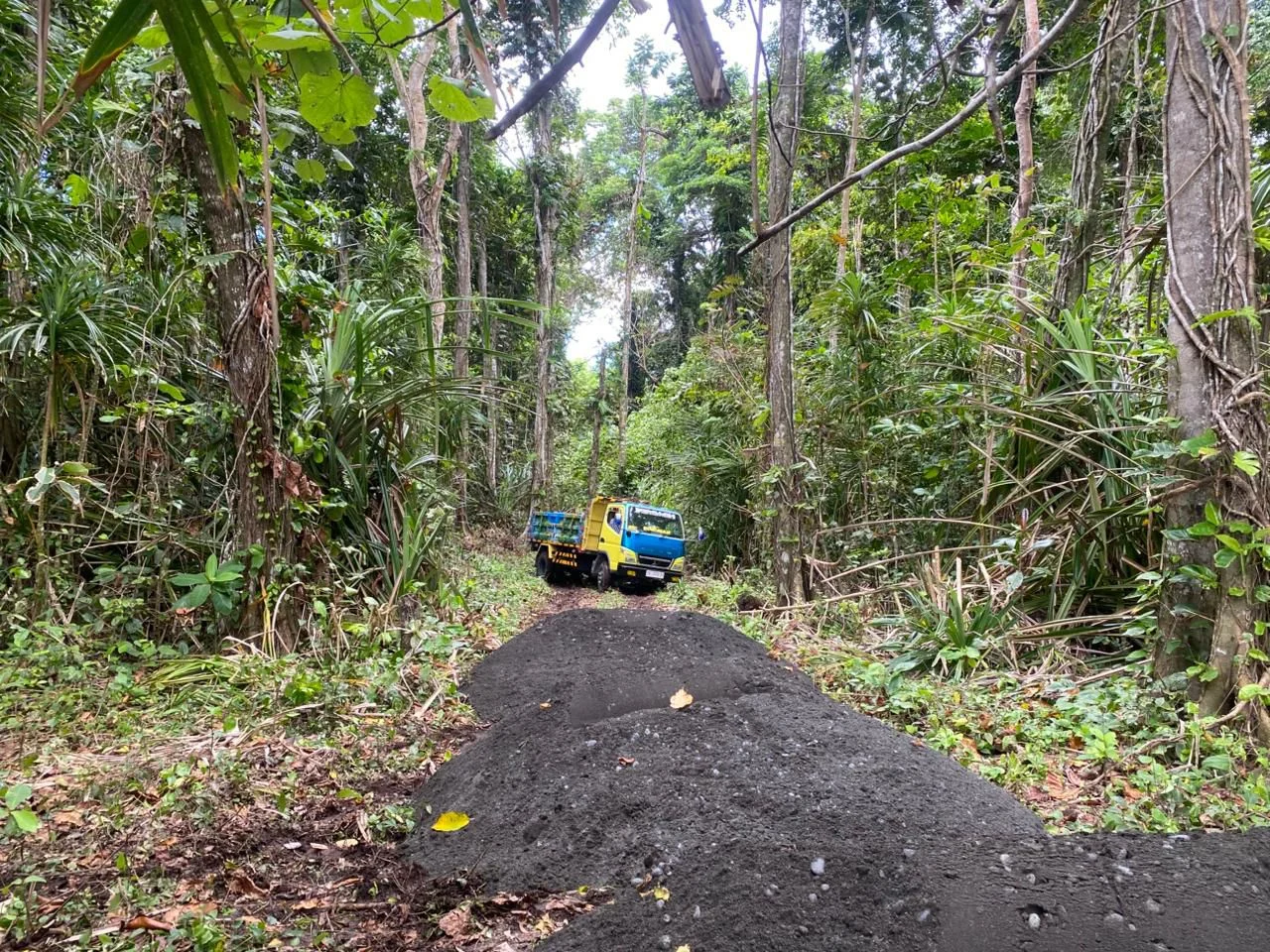 Distribusi Material TMMD Ke-128 Percepat Pembangunan di Tanah Rubuh