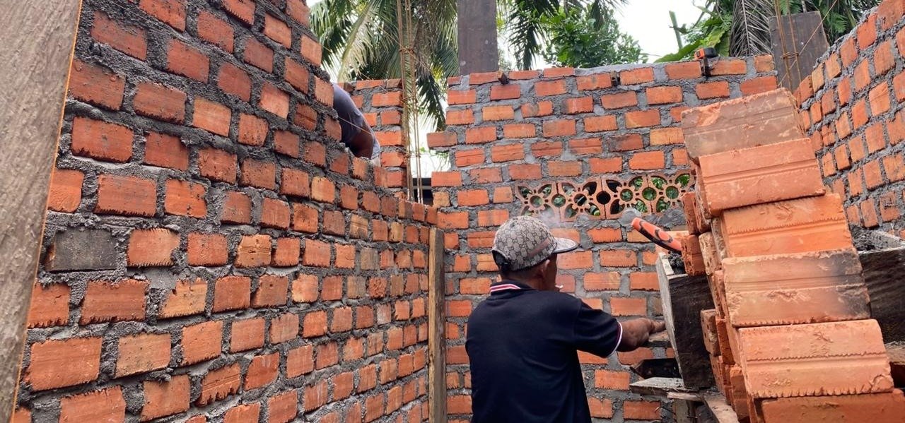 Pemasangan Ventilasi oleh Satgas TMMD 128, Tingkatkan Kenyamanan RTLH