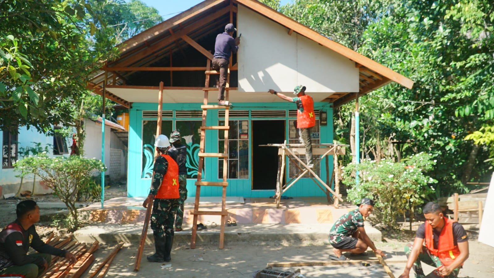 Peran TMMD Ke-129 dalam Mewujudkan Rumah Layak Huni untuk Ibu Wahida