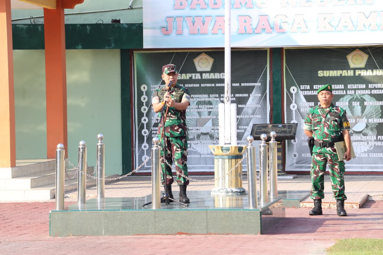 Letkol Inf Deni Suryo Anggo Digdo Tekankan Pentingnya Kesuksesan TMMD dalam Jam Komandan