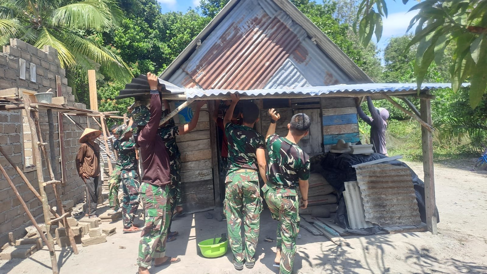 TNI TMMD 129 Kodim 0413/Bangka Tambah Sasaran RTLH untuk Masyarakat Kurang Mampu