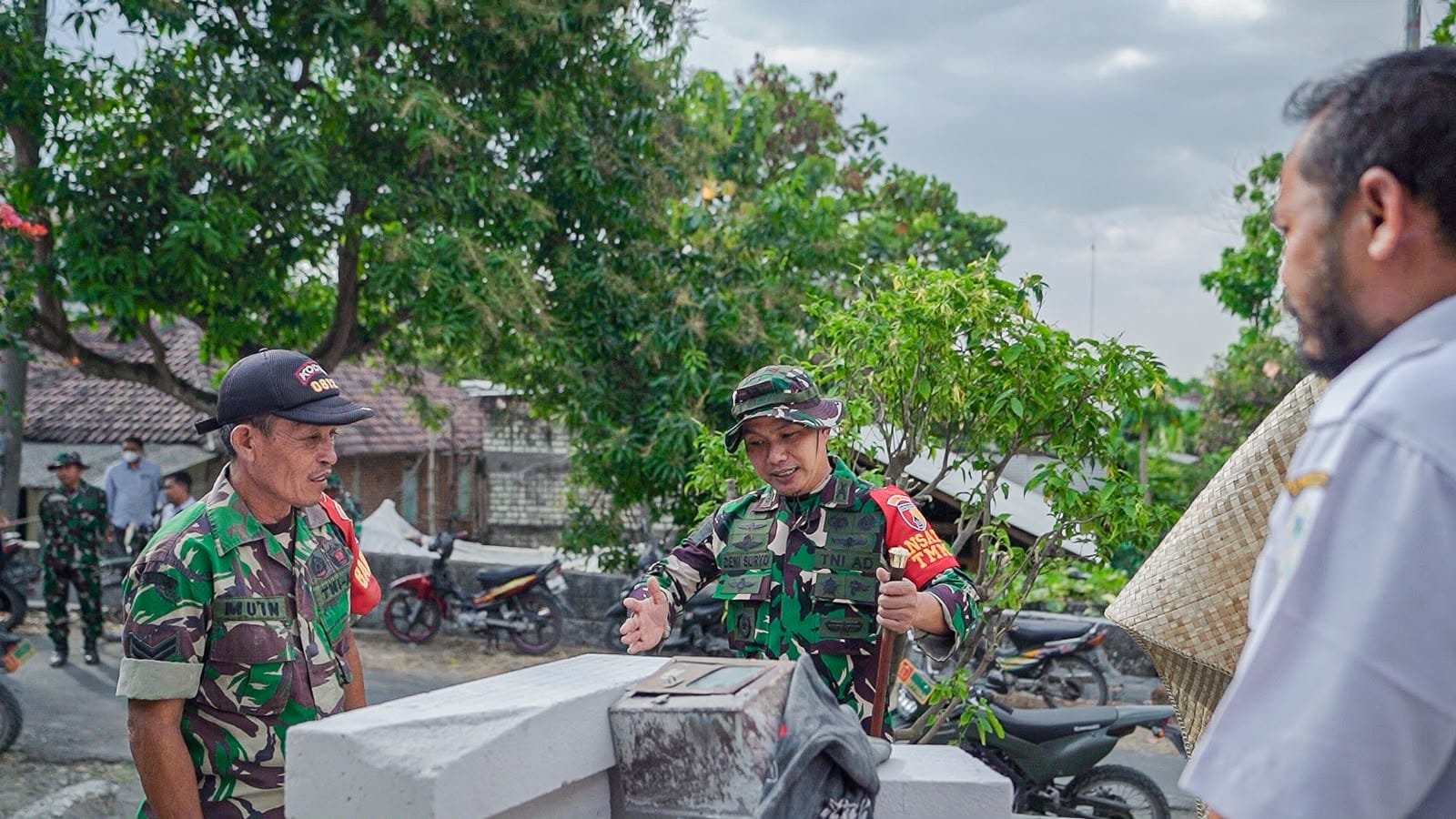 Optimalisasi Proyek TMMD 129 oleh Letkol Inf Deni Suryo di Desa Tlemang
