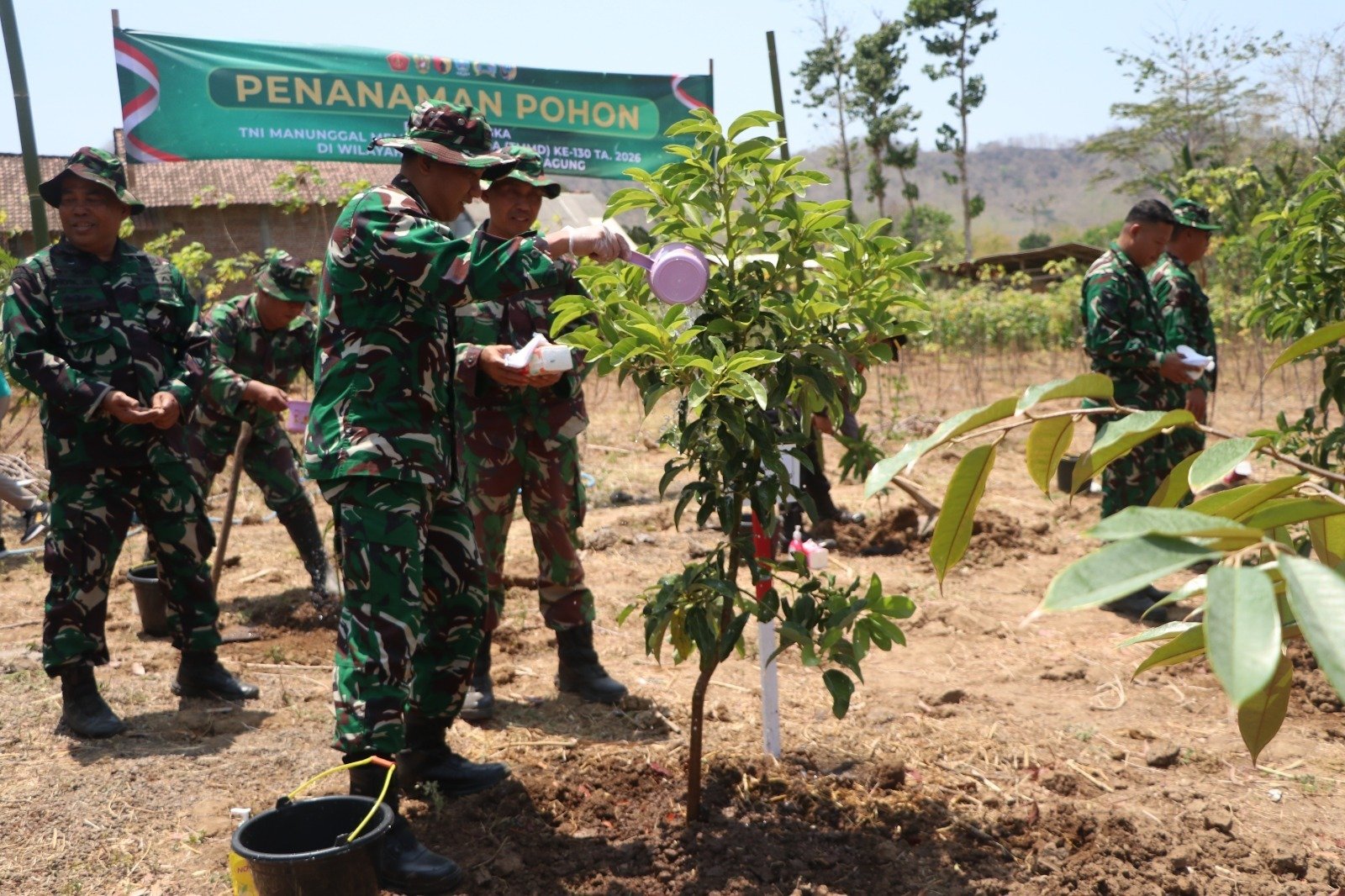 Penguatan Kerja Sama Pemerintah dan TNI Dalam TMMD ke-130 untuk Desa Pojok