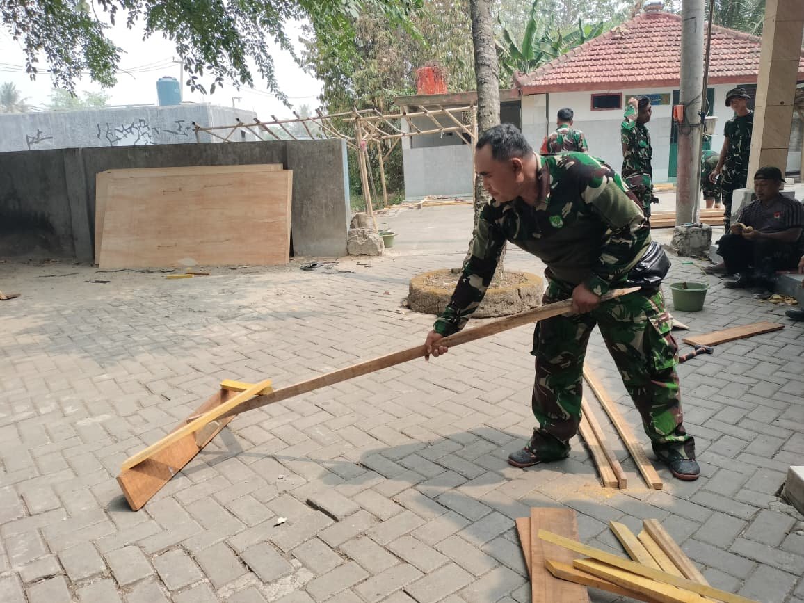 Satgas TMMD ke-130 Rancang Alat untuk Mempercepat Pembangunan di Sumur Bandung